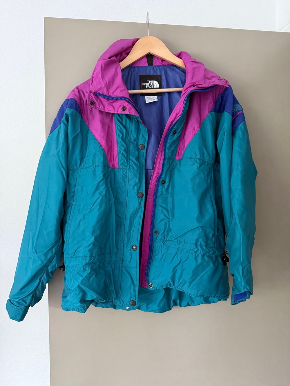 Vintage The North Face 80s Purple & Magenta Gore-Tex Wind Breaker Jacket